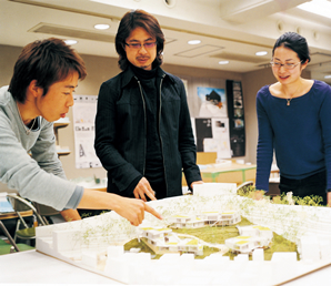 インテリアアーキテクチュア&デザイン科II部 授業風景