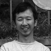 荒木 源希(あらき・もとき)建築家。1979年 東京都生まれ。2004年 東京都立大学工学研究科建築学専攻修士課程修了。2004年~2007年 アーキテクトカフェ・田井幹夫建築設計事務所勤務。2008年~2011年 アラキ+ササキアーキテクツ一級建築士事務所共同主宰。2011年~ 株式会社アラキ+ササキアーキテクツ代表取締役。2008年 URBANTINE PROJECT(英国)コンペティション入選、2009年 京都工芸デザイン・コンペティション入選、2012年 第8回パブリック主催スペースデザインコンテスト1位入賞など受賞多数。