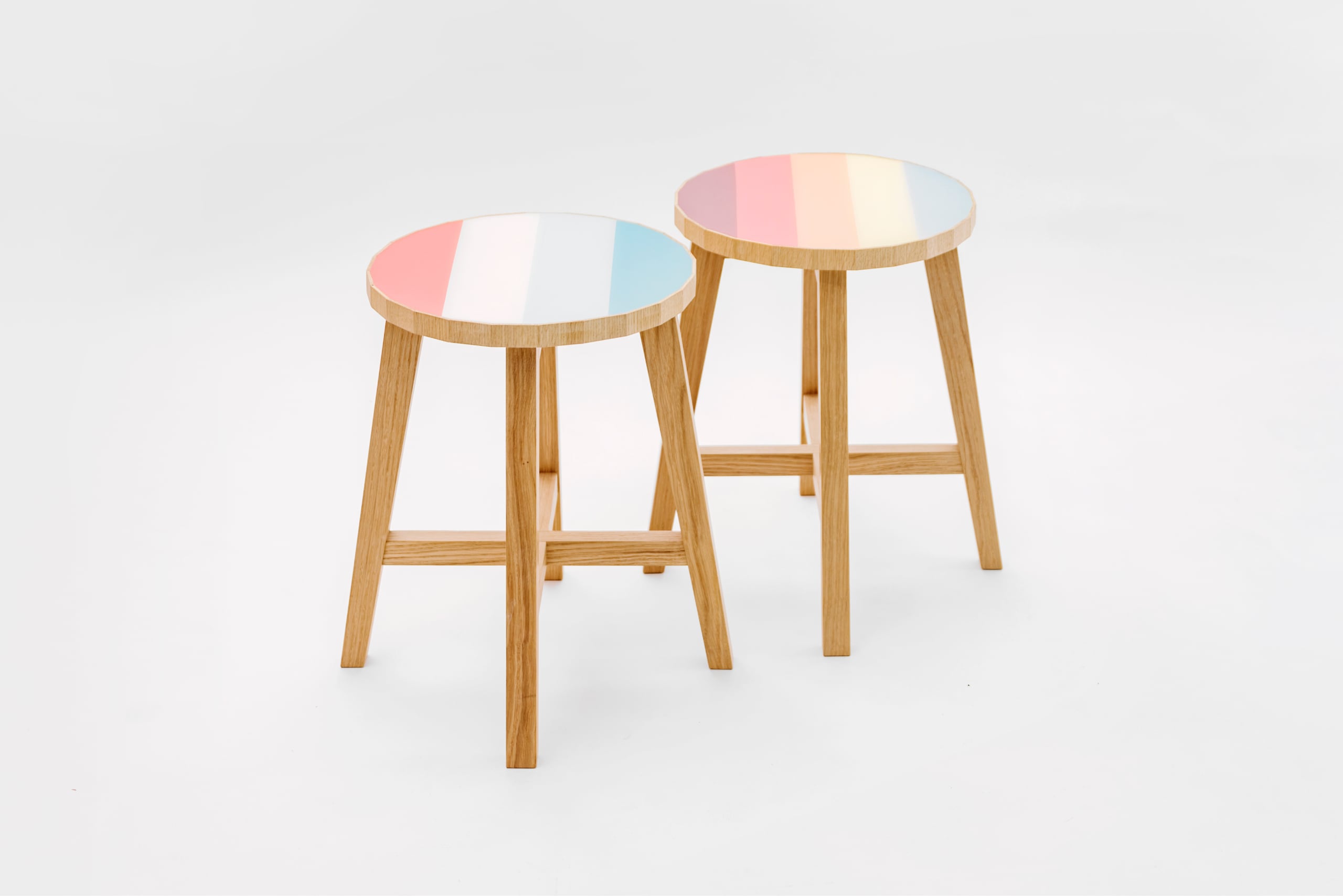 OMO STOOL | 金 允煥