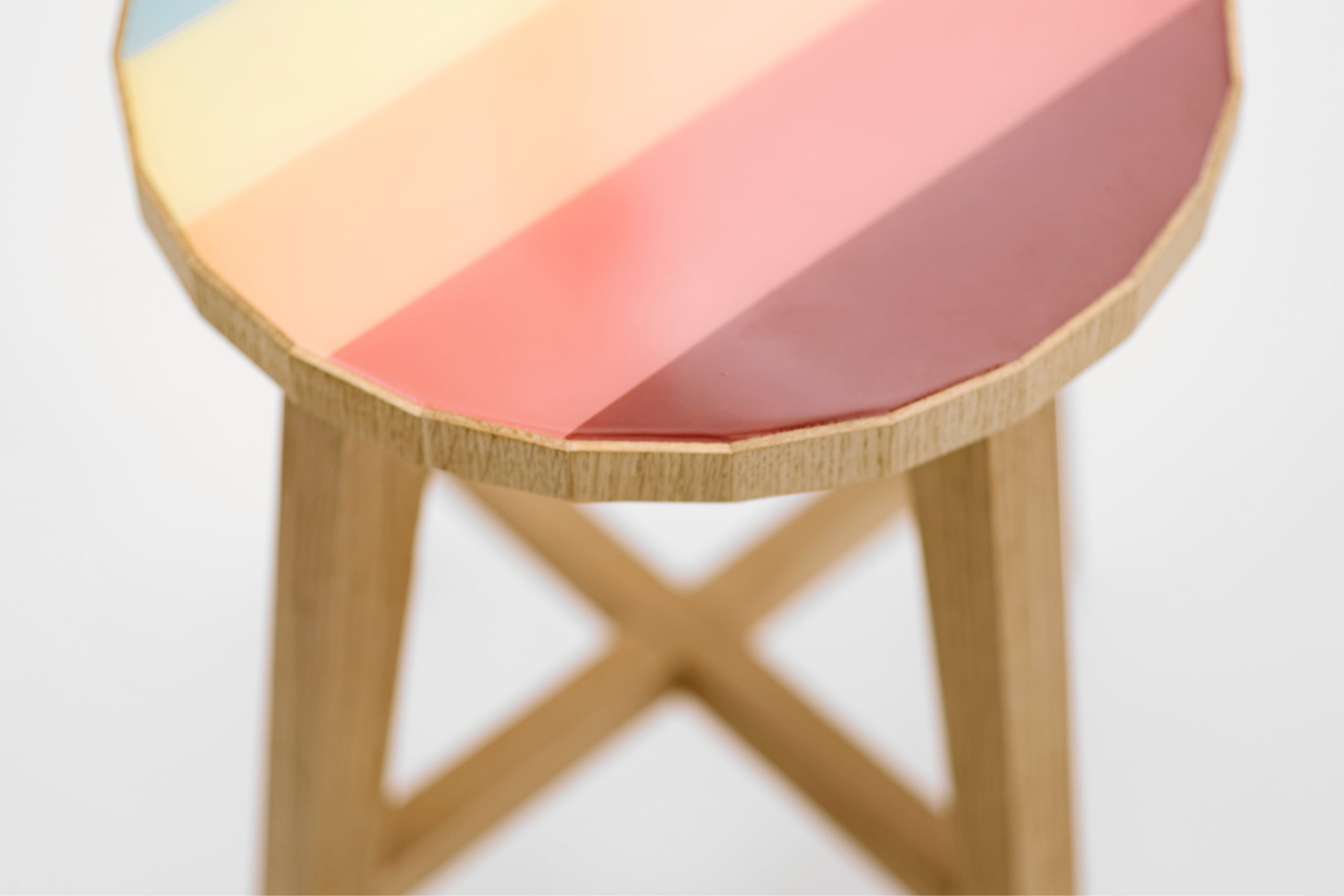 OMO STOOL | 金 允煥