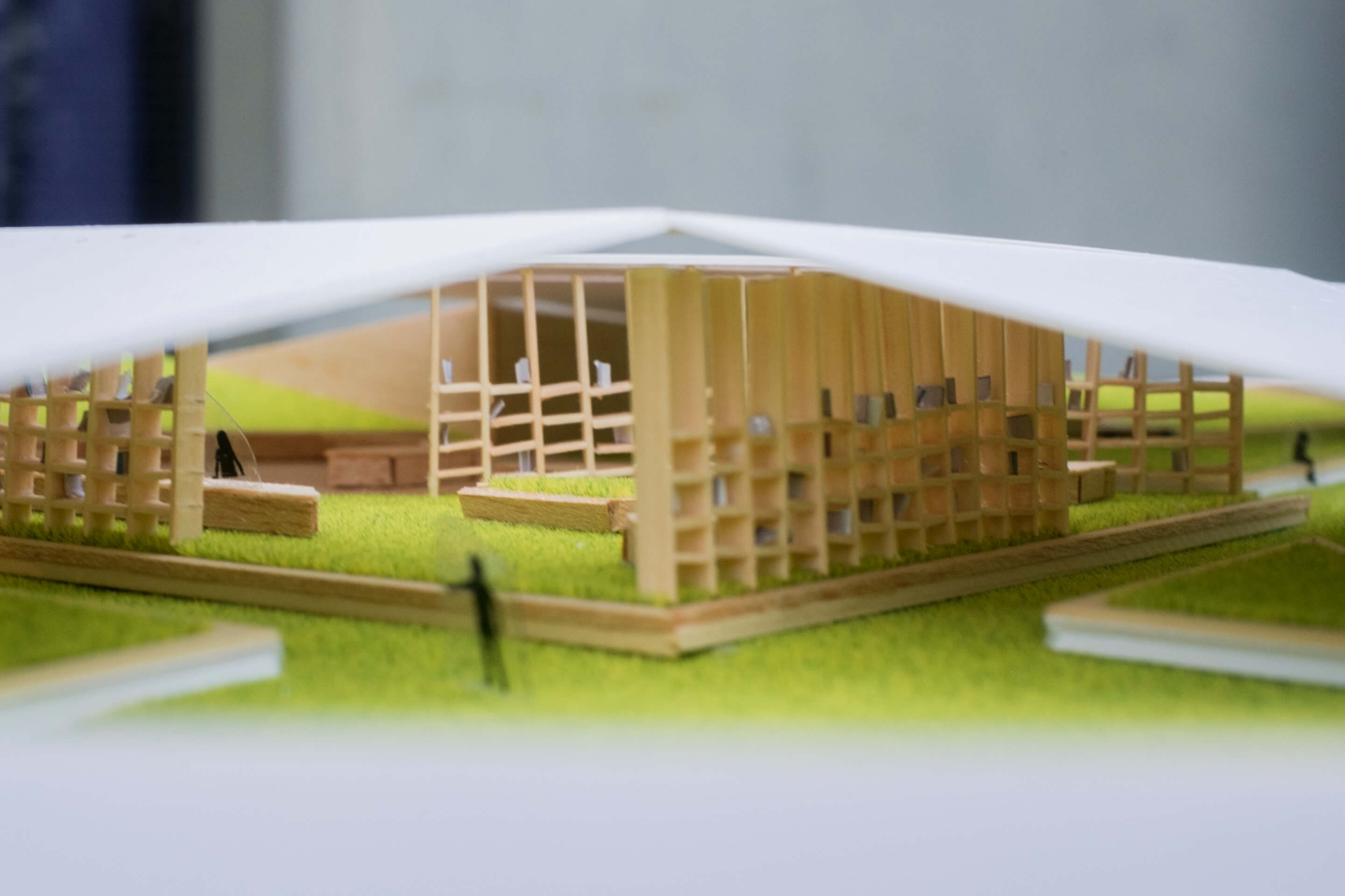 INT｜2年次｜Element 4｜公共空間「子どもたちが本を読む場」